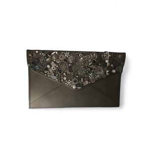 Embellished Clutch with silver vintage charm Details